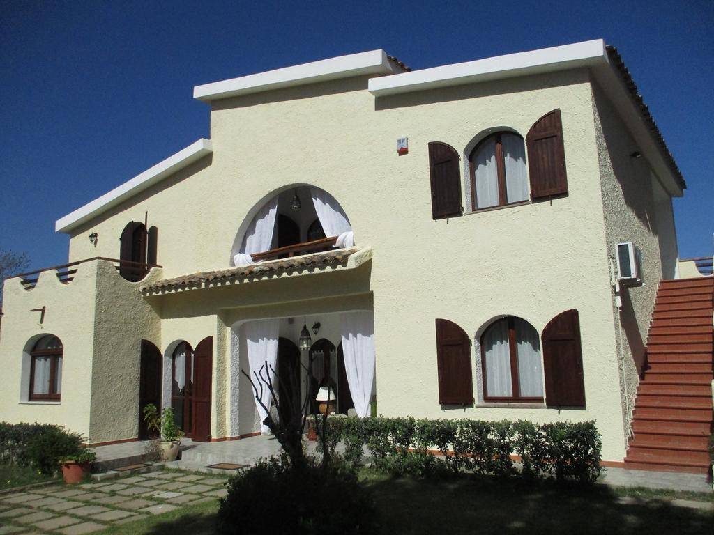 Villa Margherita Suite & Charme Pula Bagian luar foto