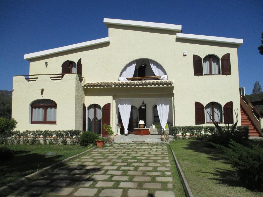 Villa Margherita Suite & Charme Pula Bagian luar foto